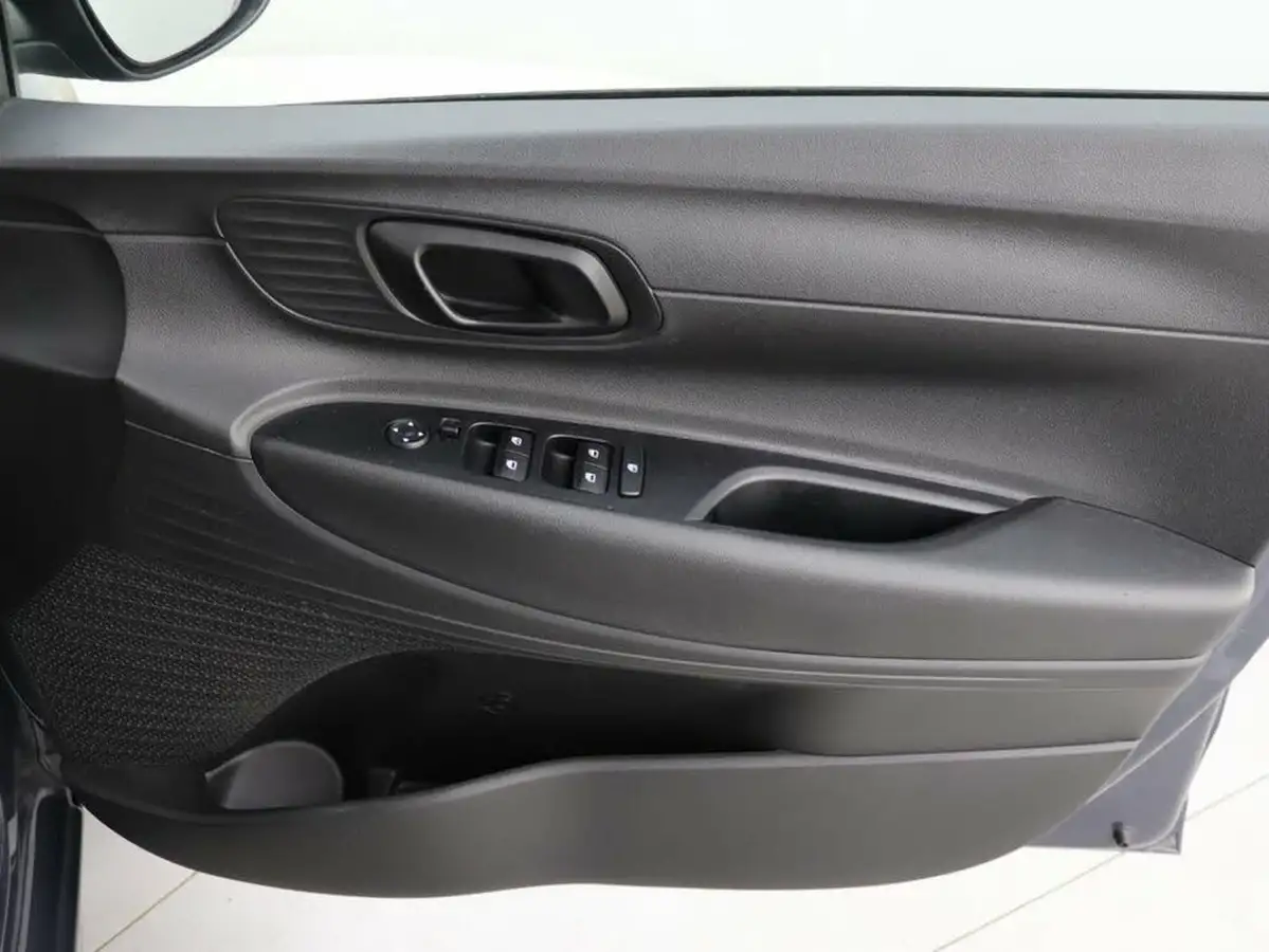 2022-hyundai-i20-10-t-gdi-se-connect-eclutch-imt-big-25