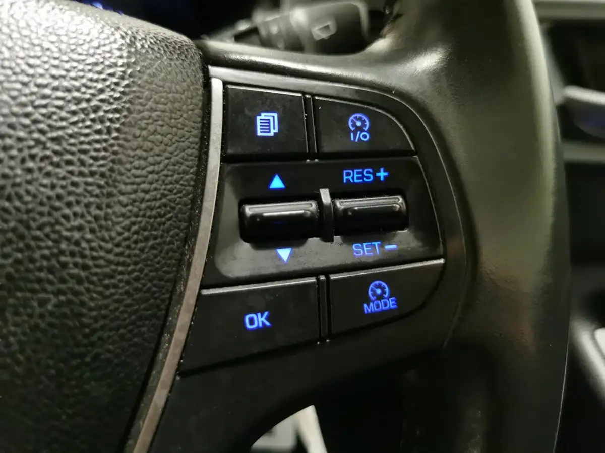 2018-hyundai-i20-12-se-mpi-isg-hatchback-5d-big-22