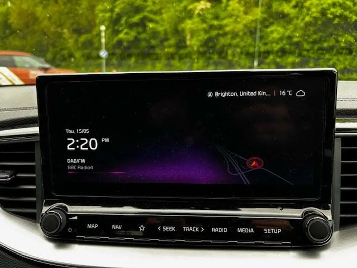 2024-kia-xceed-15-t-gdi-3-big-12