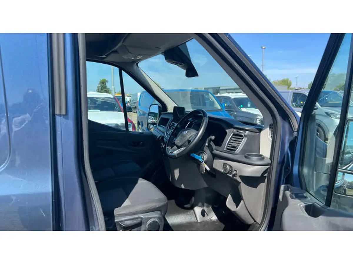 2022-ford-transit-big-5