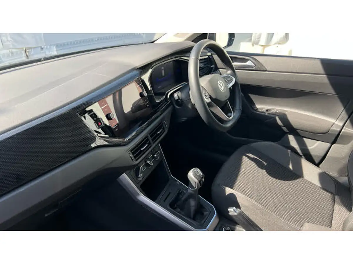 2021-volkswagen-polo-10-tsi-life-big-8