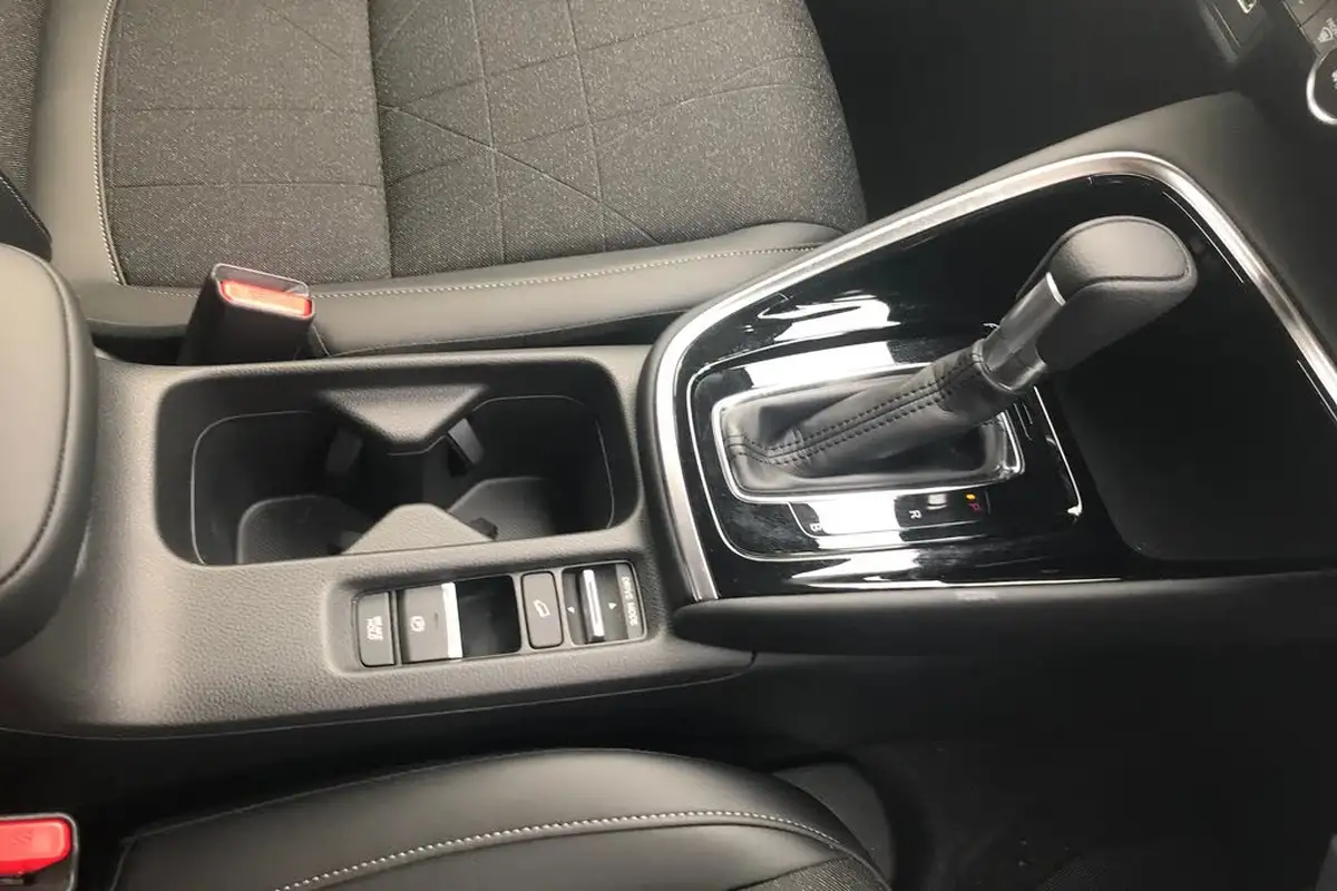 2024-honda-hr-v-15-i-mmd-advance-big-26