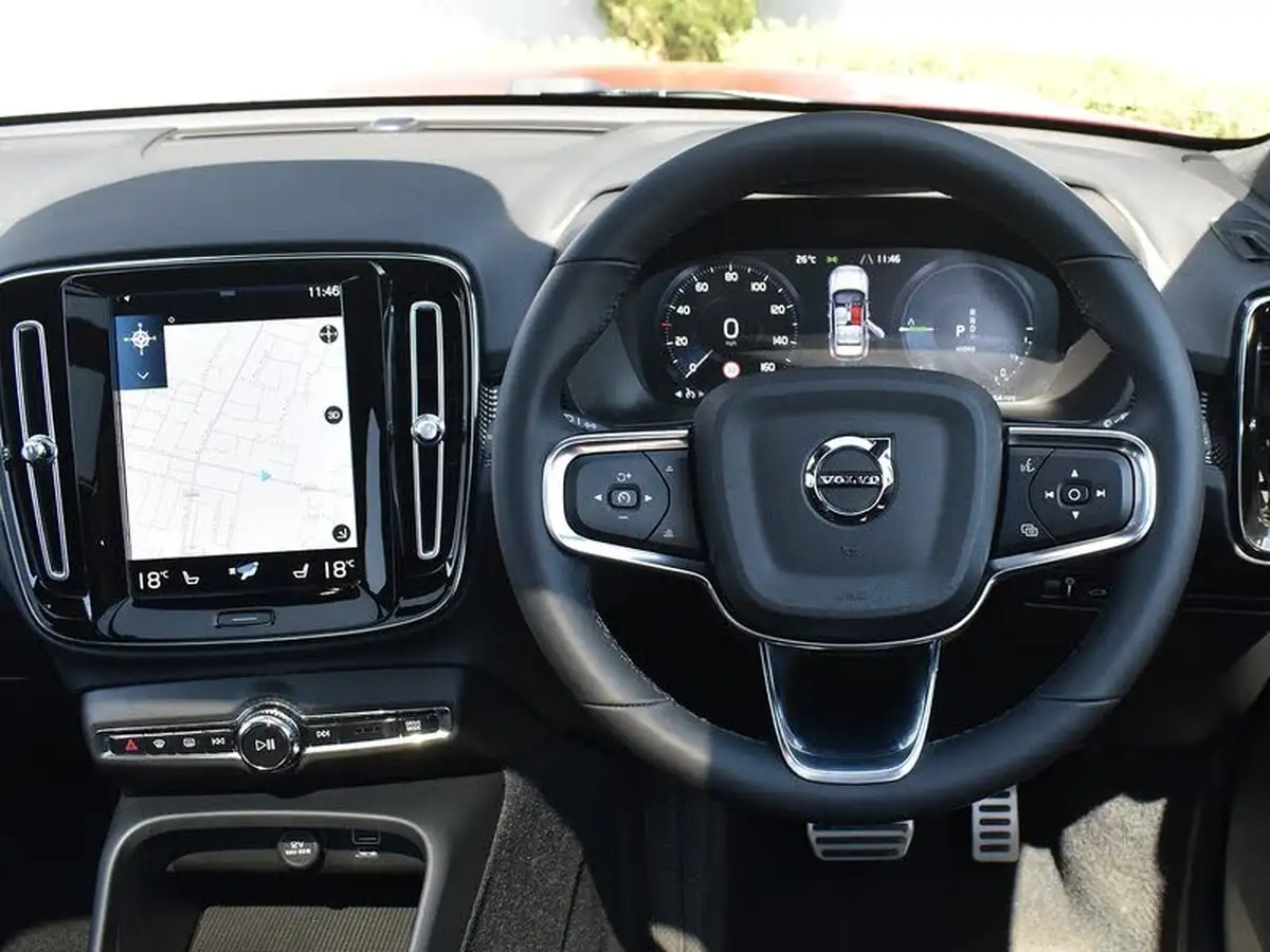 2022-volvo-xc40-15-t5-r-design-pro-big-13