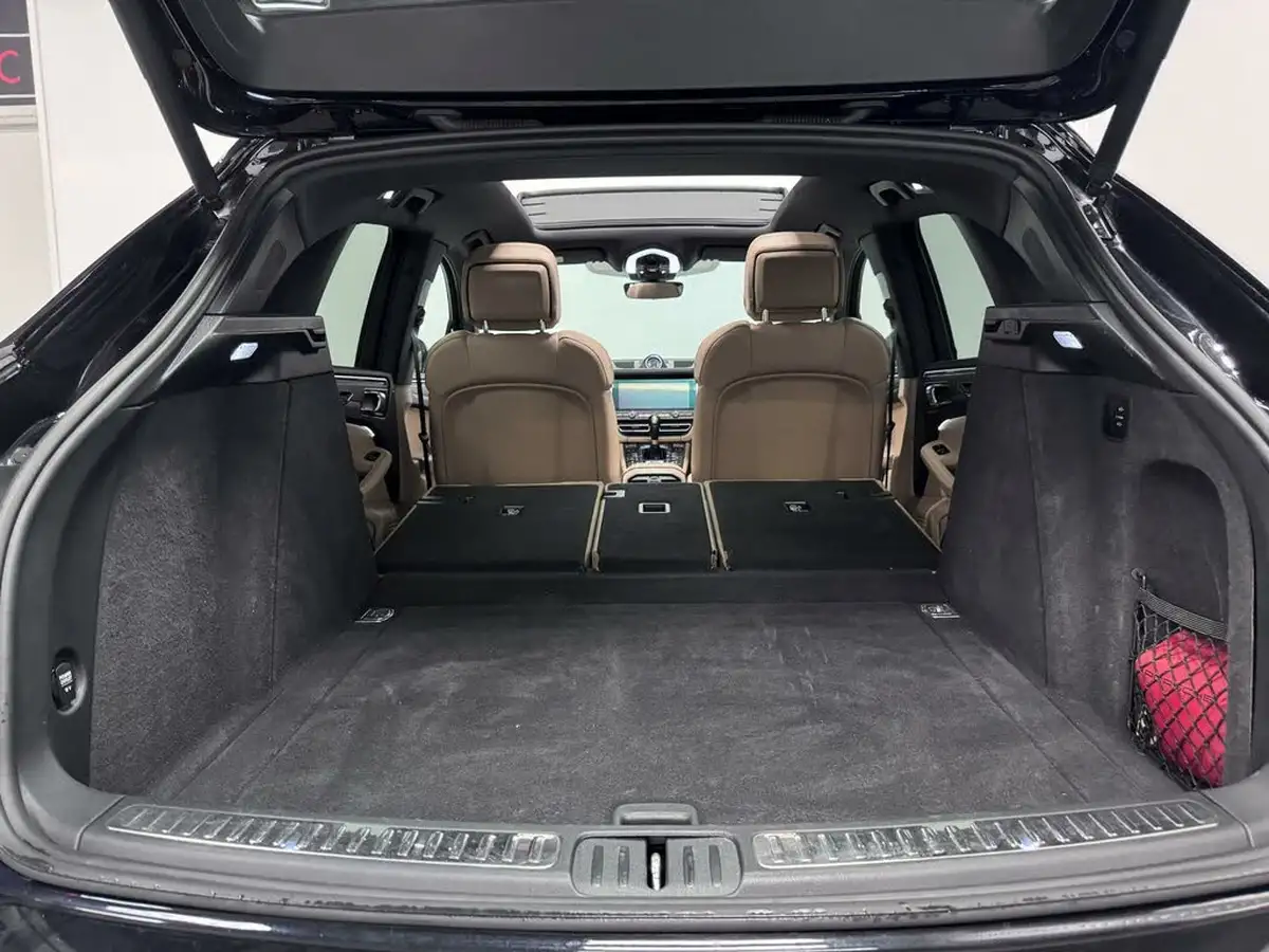 2019-porsche-macan-20-big-10