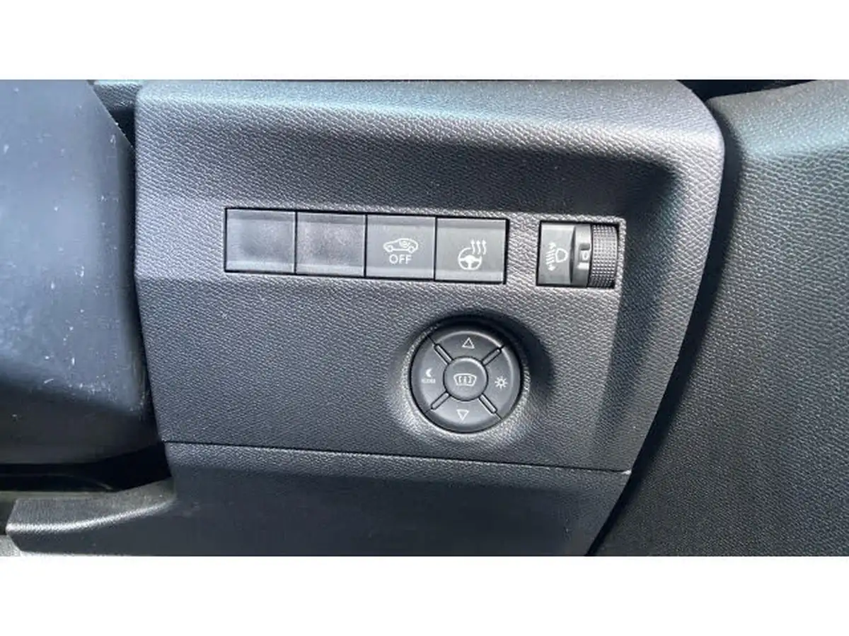 2024-citroen-c4-e-e-series-156ps-54kwh-big-21