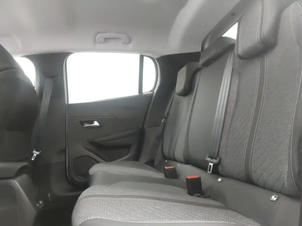2024-peugeot-208-12-puretech-allure-big-5
