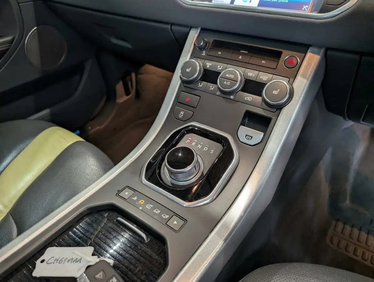 2011-land-rover-range-rover-evoque-22td-dynamic-hatchback-5d-auto-big-30