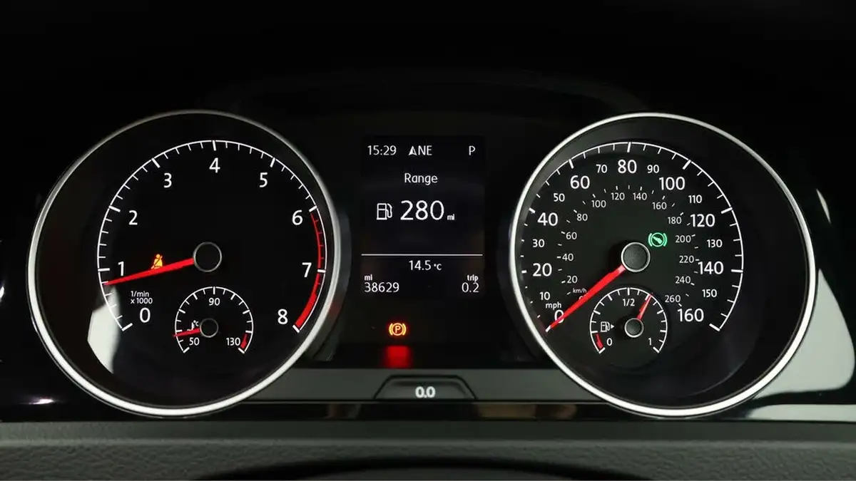 2020-volkswagen-golf-15-tsi-r-line-edition-dsg-big-9