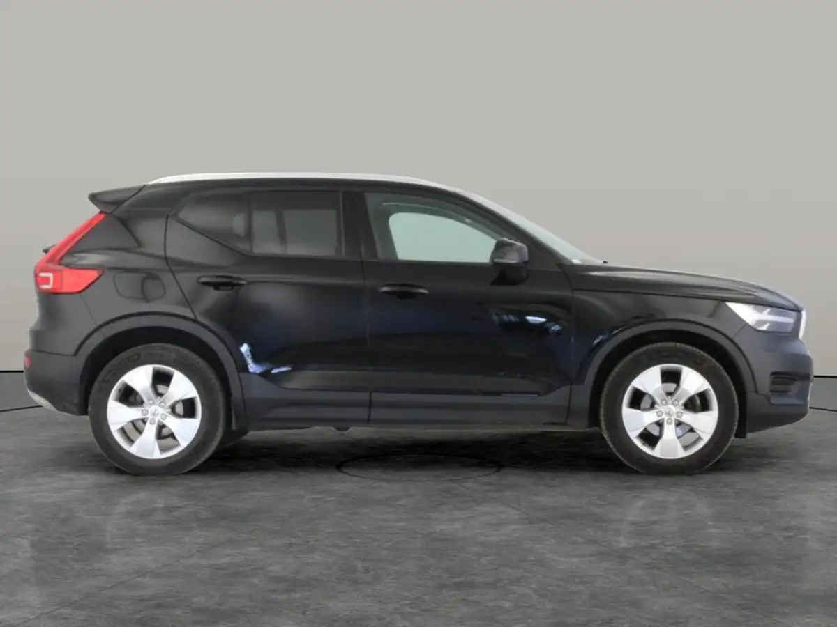 2022-volvo-xc40-15-t3-momentum-big-5