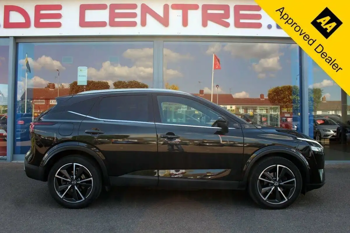 2022-nissan-qashqai-13-dig-t-tekna-158ps-xtronic-big-2