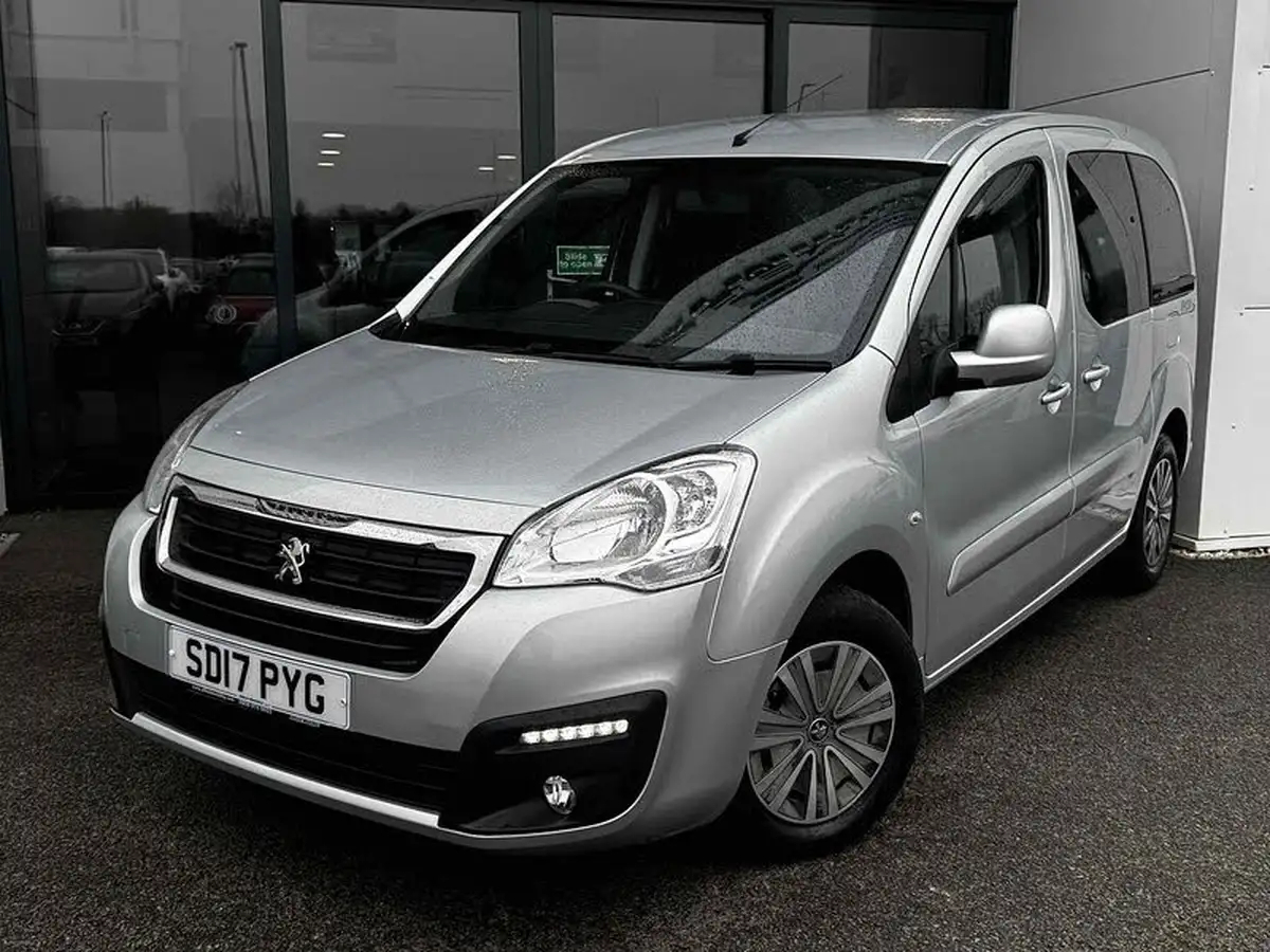 2017-peugeot-partner-big-20