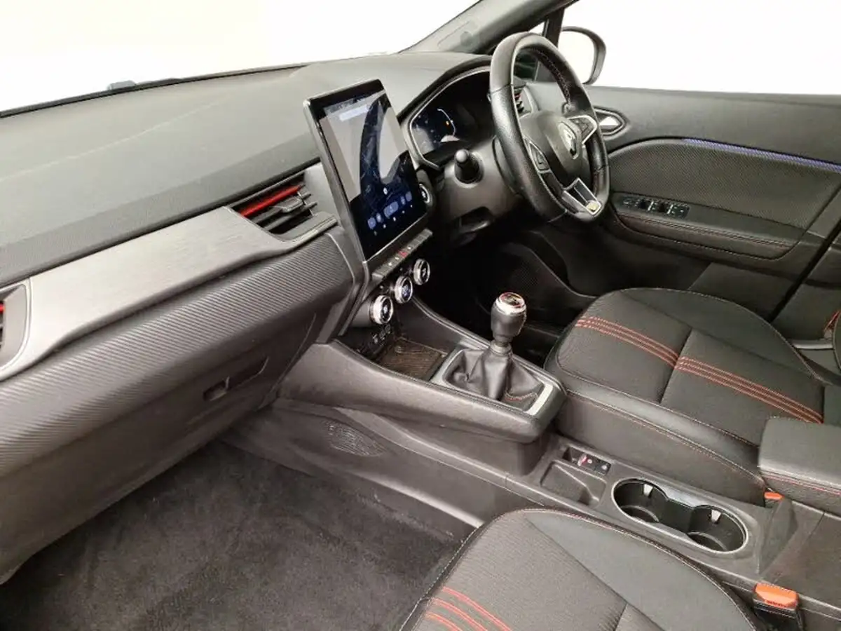 2022-renault-captur-13-tce-rs-line-big-4