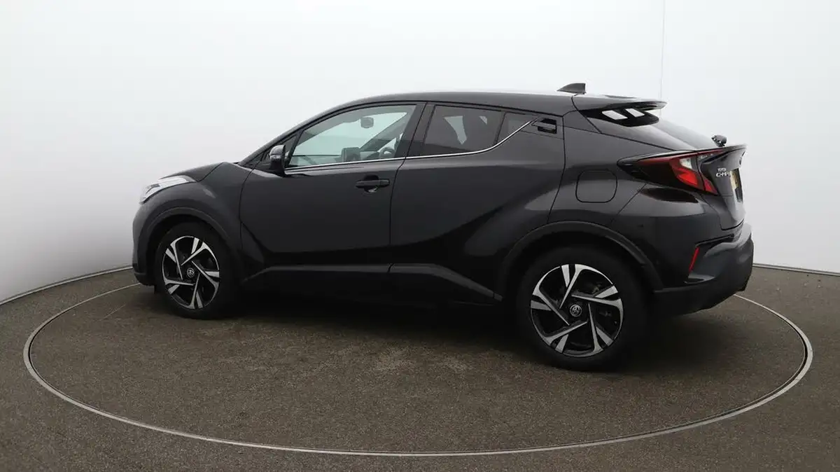 2022-toyota-c-hr-18-vvt-i-design-big-45