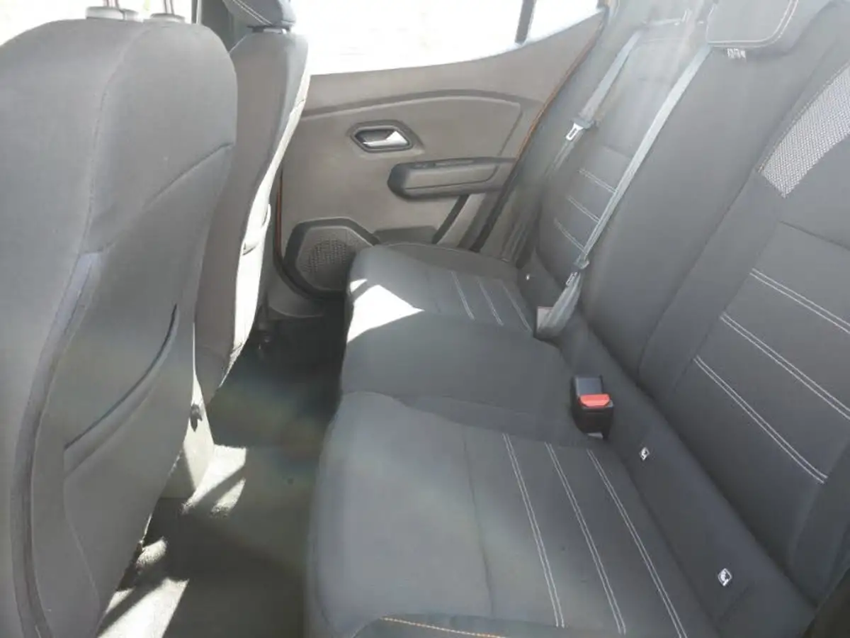 2022-dacia-sandero-stepway-10-tce-prestige-100bhp-bi-fuel-big-5
