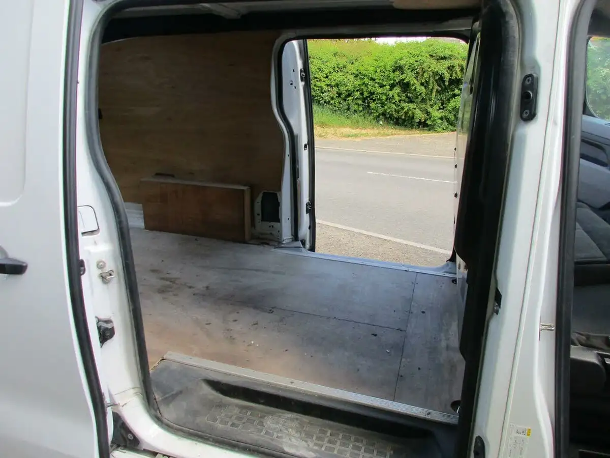 2022-fiat-scudo-15jtd-sx-100hpeu6d-lwb-big-8