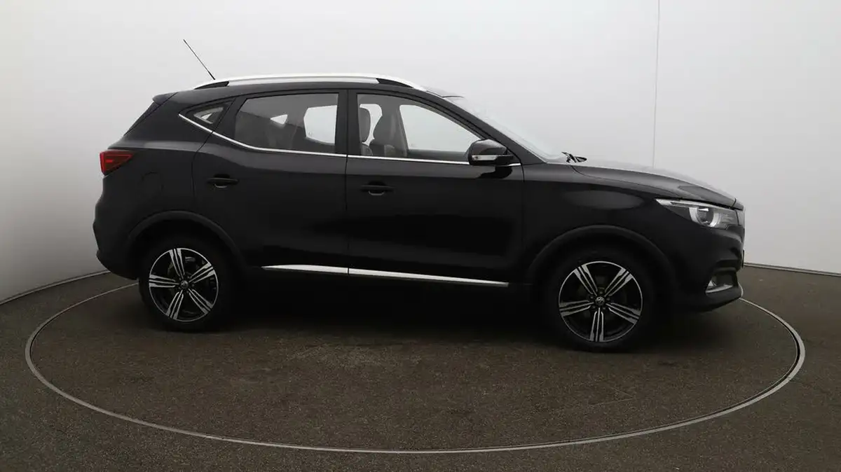 2019-mg-zs-suv-10t-gdi-exclusive-111ps-big-44