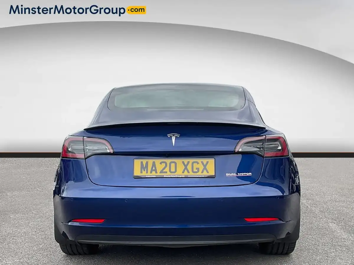 2020-tesla-model-3-e-performance-big-2
