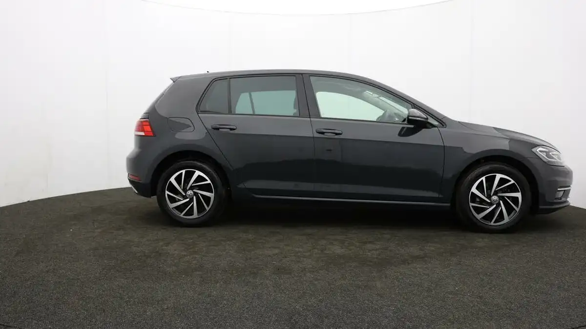 2019-volkswagen-golf-16tdi-match-edition-hatchback-big-38