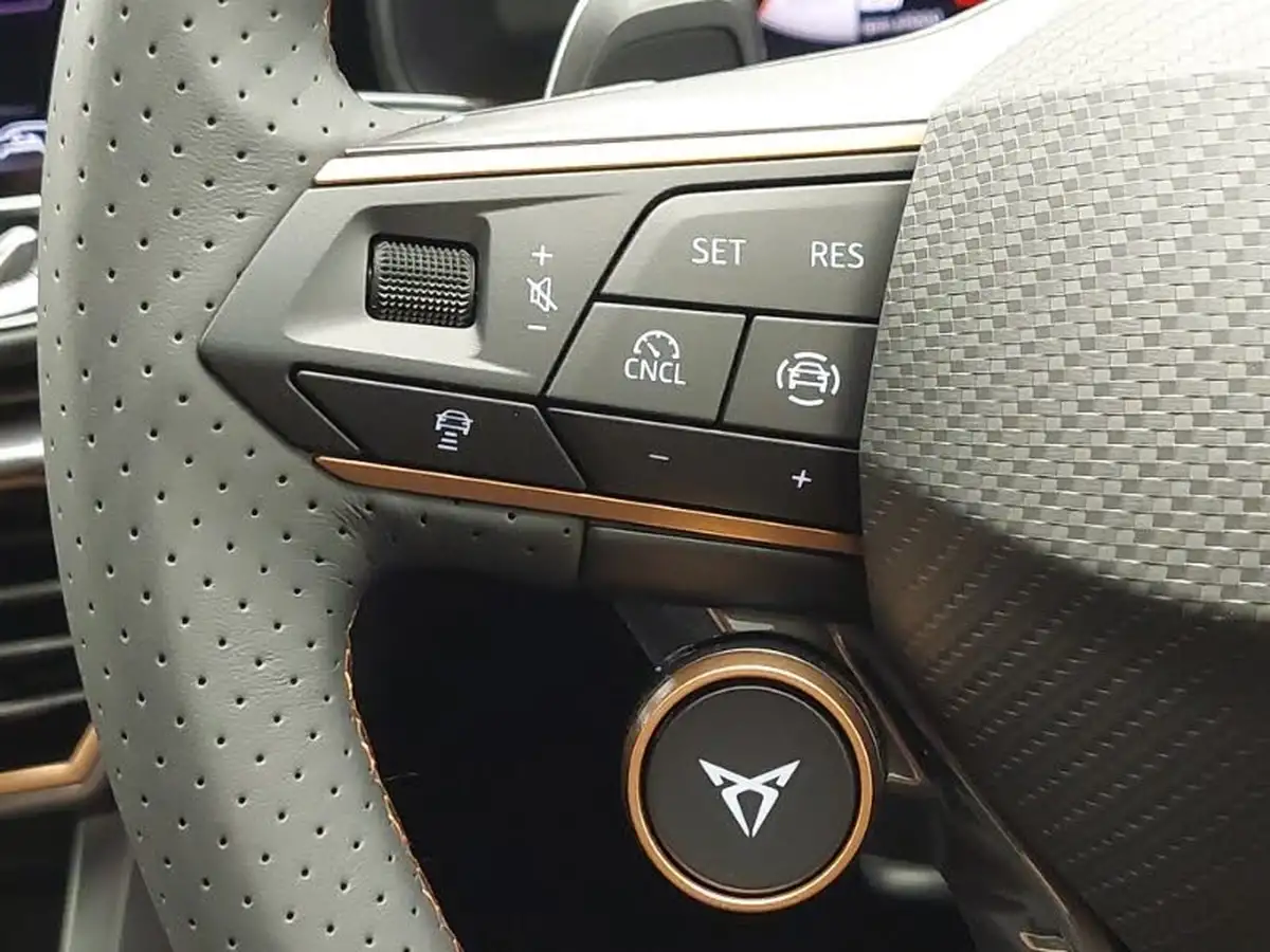 2025-cupra-formentor-15-etsi-v1-big-17