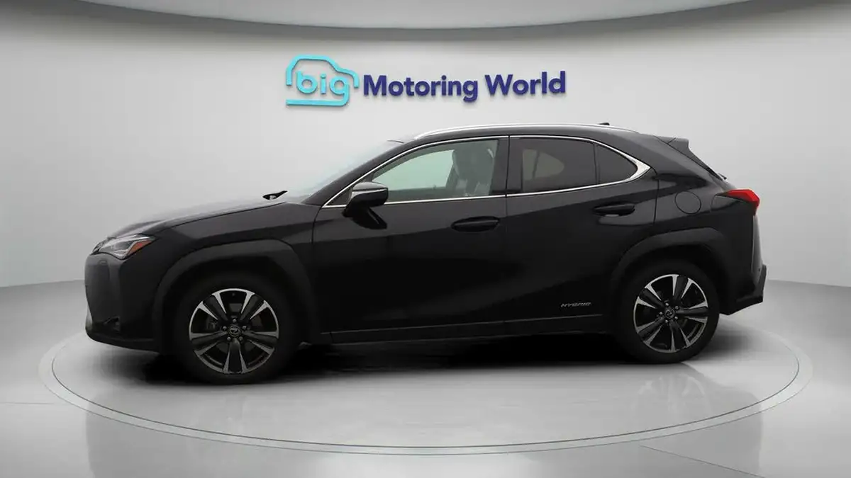 2022-lexus-ux-250h-20-ux-184bhp-without-navigation-big-4