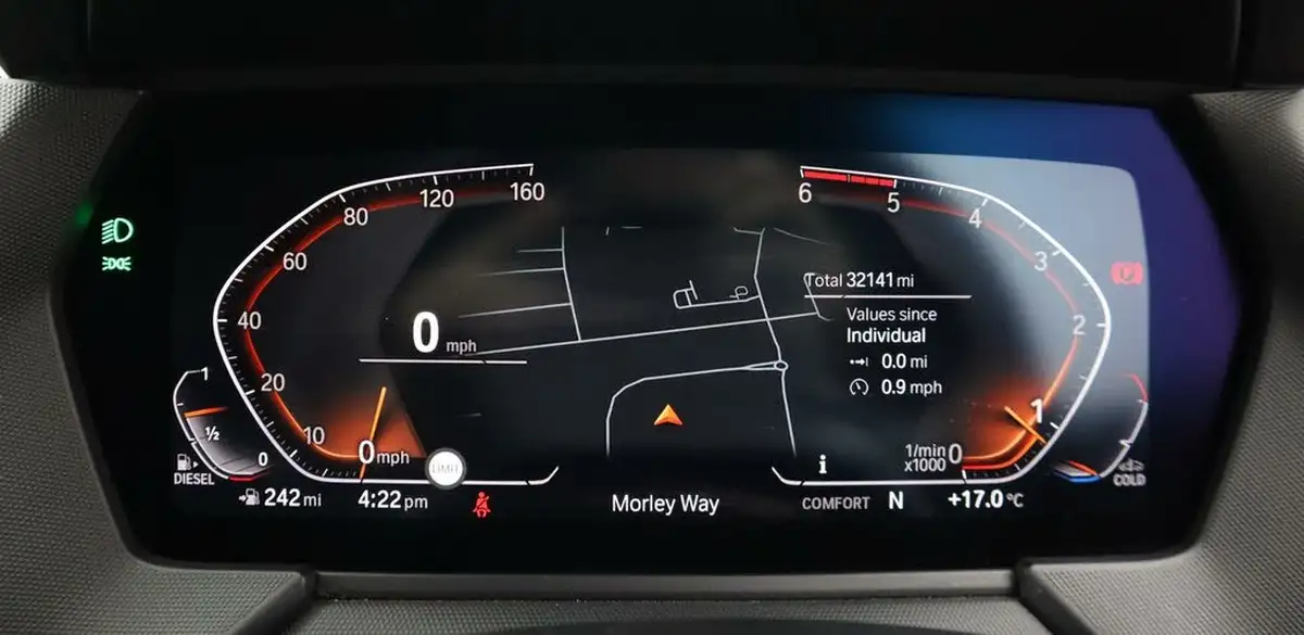 2021-bmw-1-series-20td-118d-m-sport-lcp-big-10