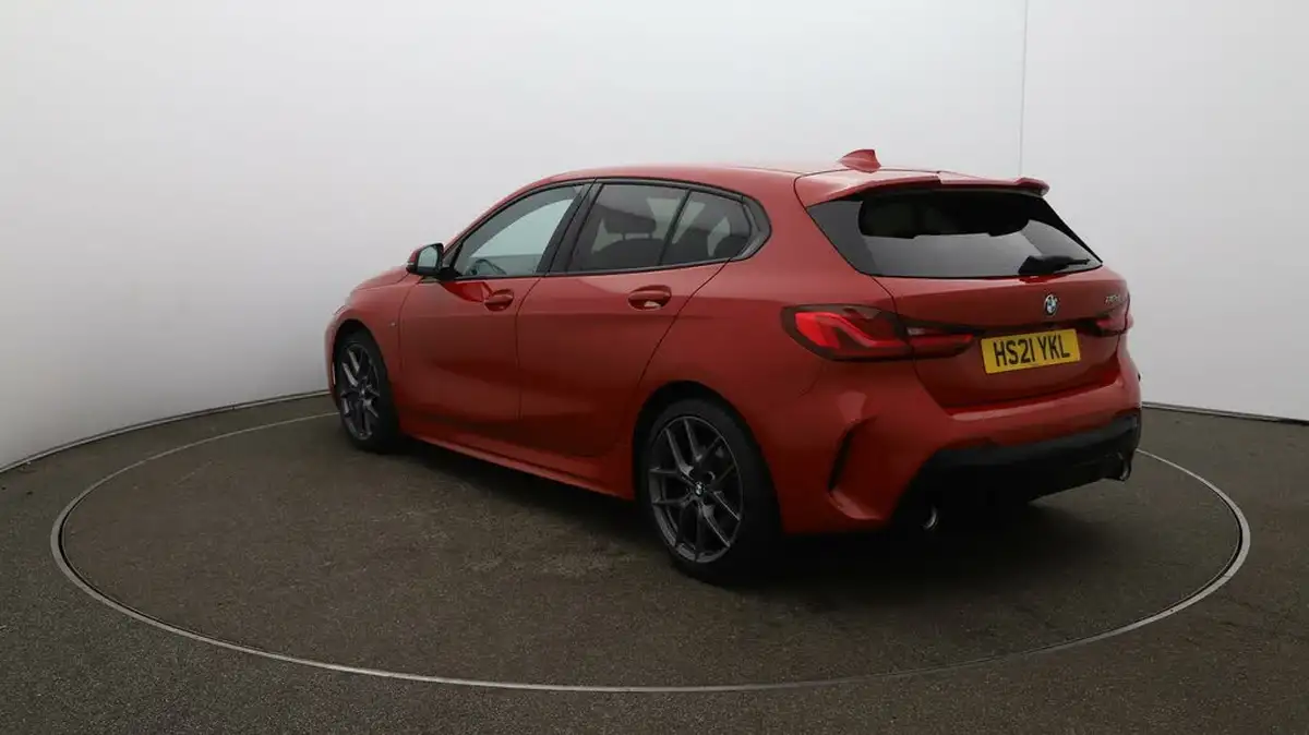 2021-bmw-1-series-20td-118d-m-sport-lcp-big-62