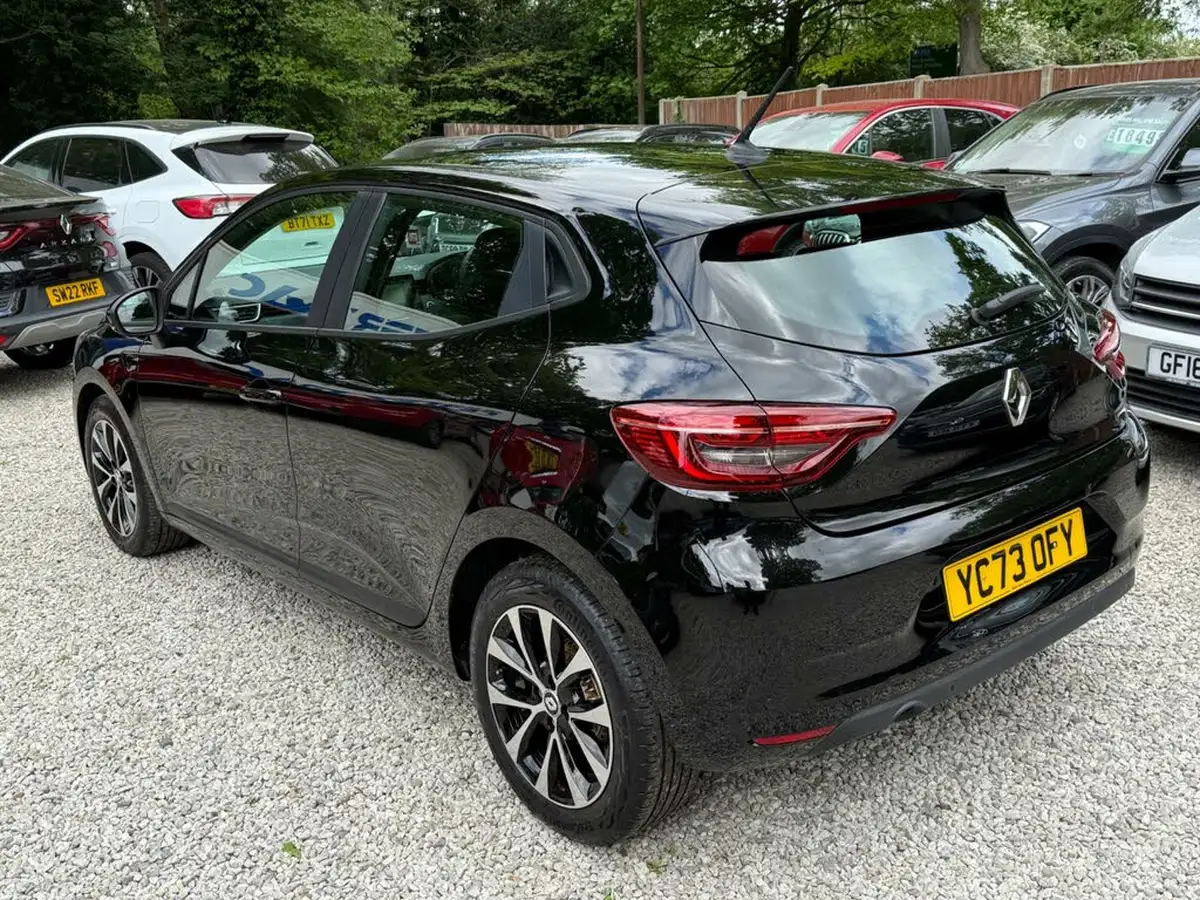 2023-renault-clio-10-tce-evolution-big-4