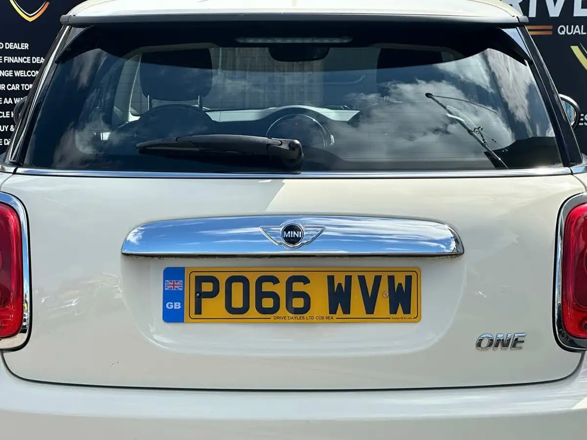 2016-mini-cooper-12-one-3d-big-17