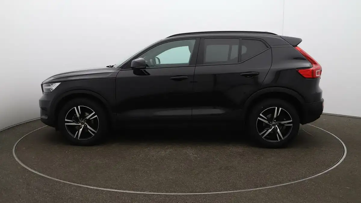 2022-volvo-xc40-15-t3-r-design-auto-big-62