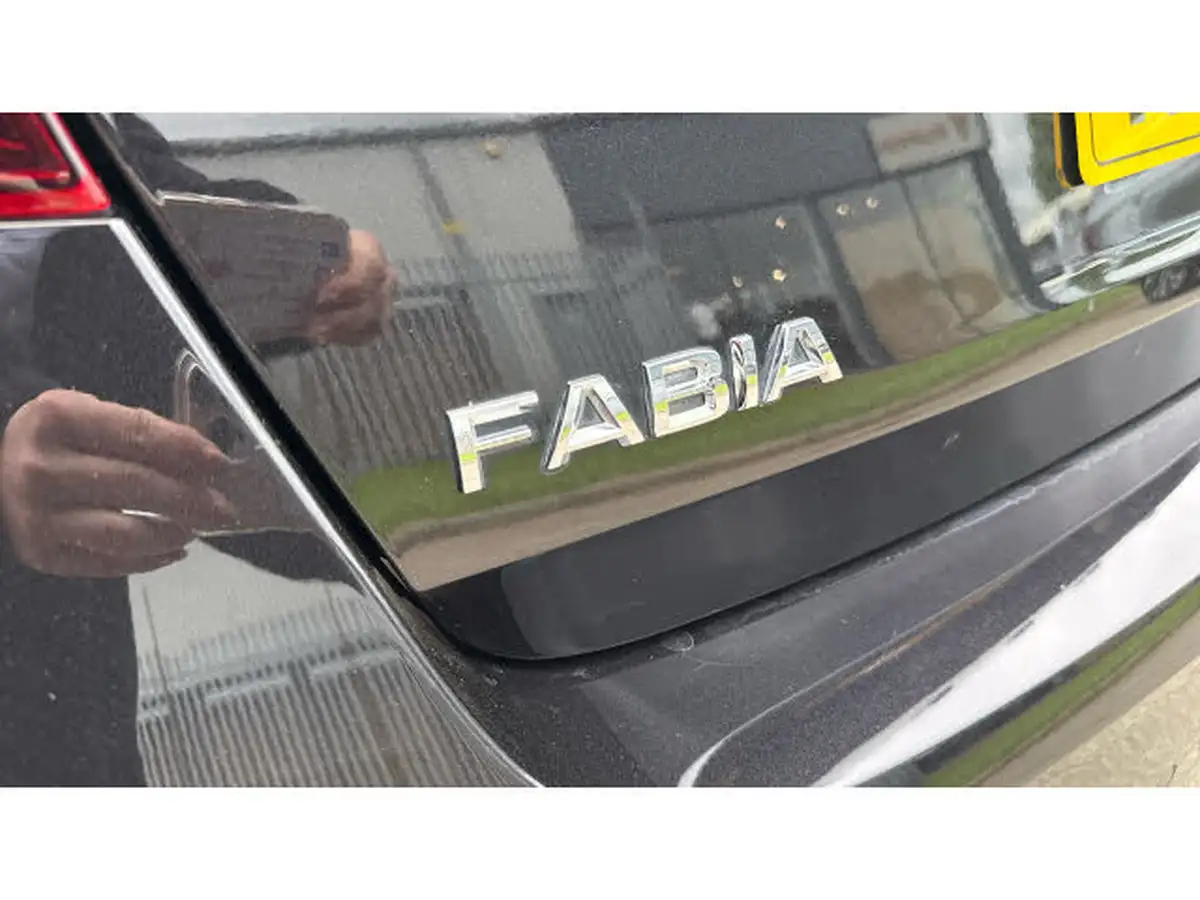 2022-skoda-fabia-10-tsi-se-l-109ps-hatchback-big-25