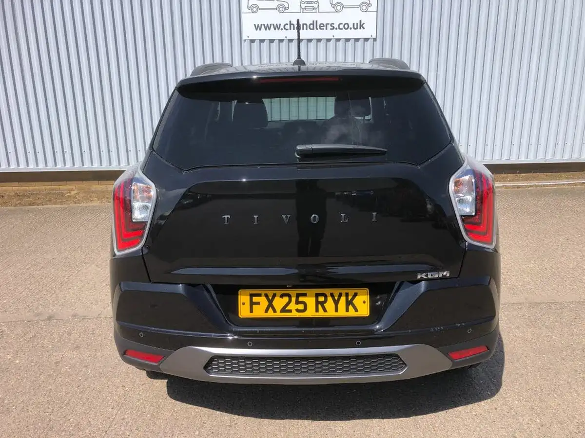 2025-kgm-ssangyong-tivoli-15-k40-auto-big-2