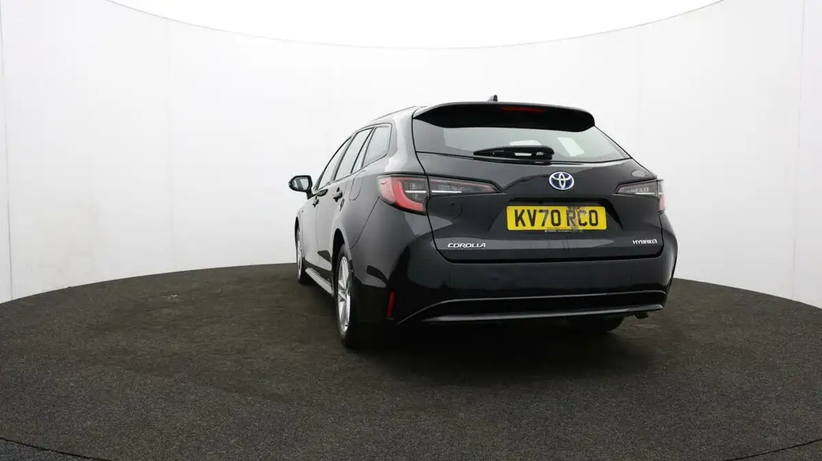 2020-toyota-corolla-18-vvt-i-icon-tech-spare-wheel-touring-sports-5d-big-31