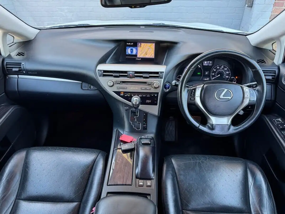 2013-lexus-rx-450h-35-luxury-big-8