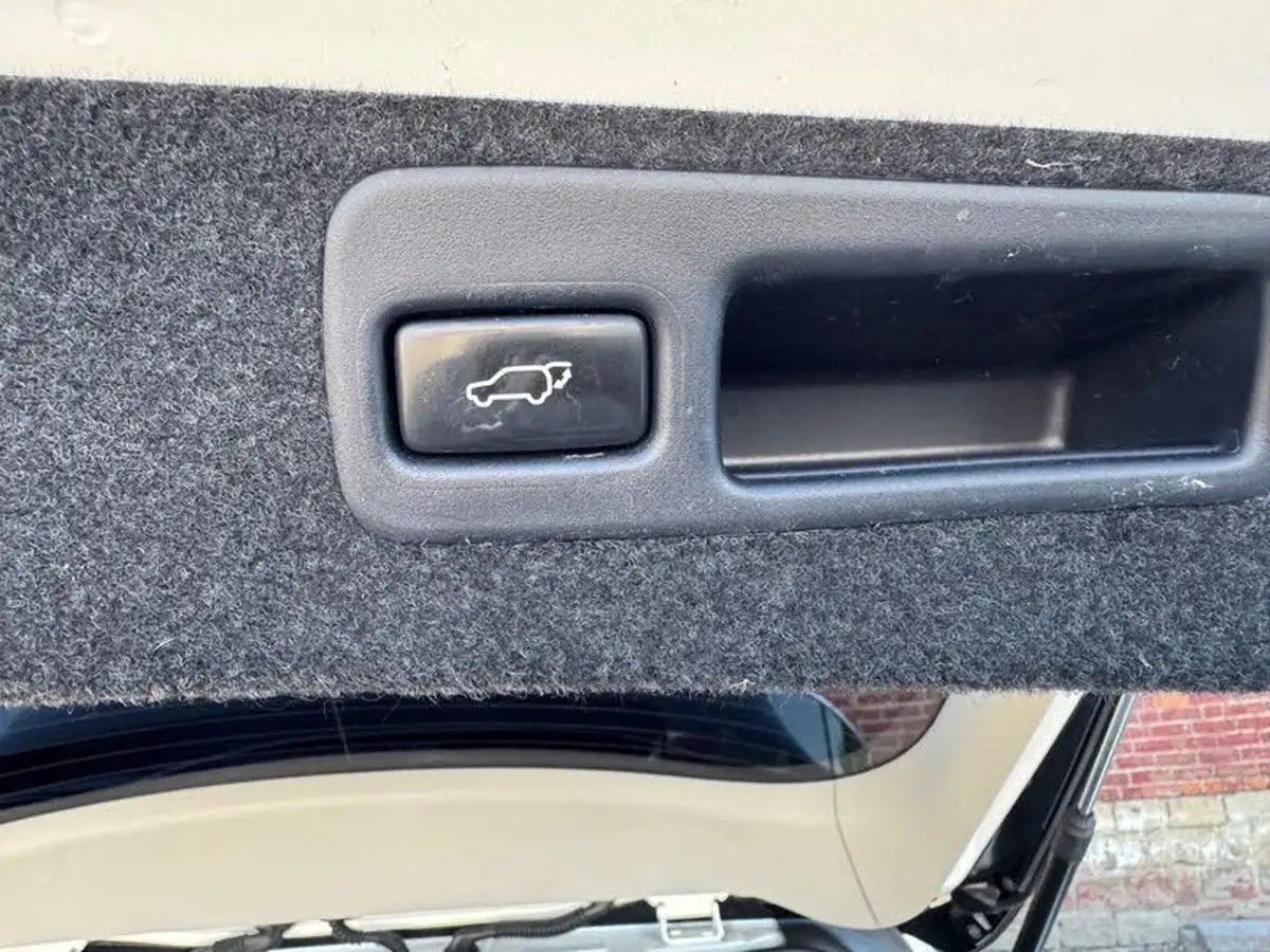 2013-lexus-rx-450h-35-luxury-big-36