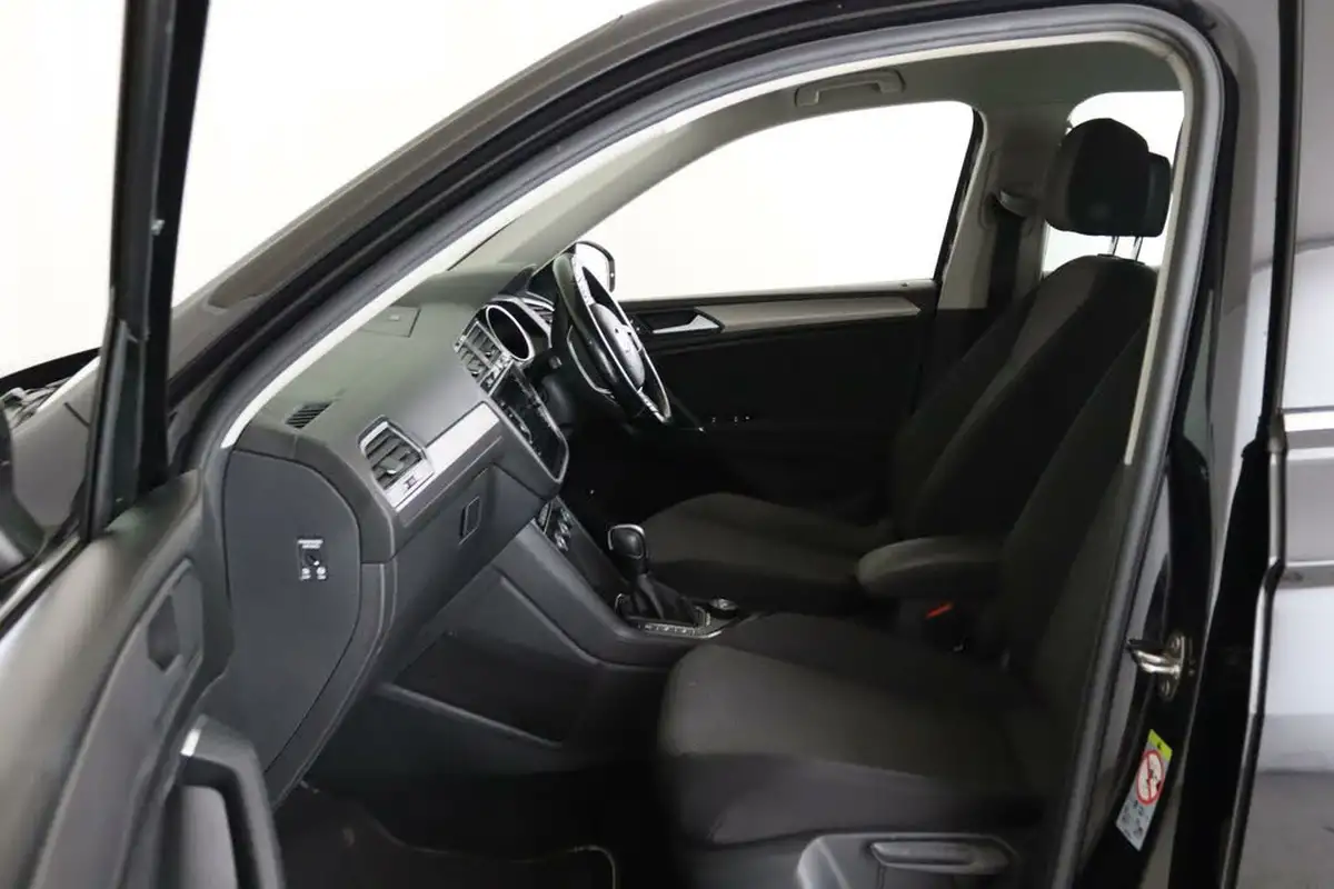2020-volkswagen-tiguan-allspace-20tdi-match-150ps-4motion-dsg-big-10