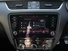 2019-skoda-octavia-20-tsi-vrs-estate-small-23