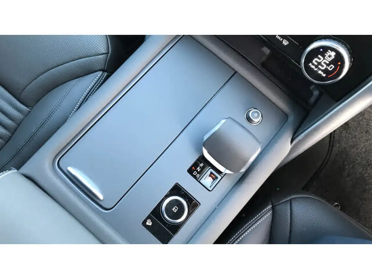 2024-land-rover-discovery-30-d350-dynamic-hse-big-73