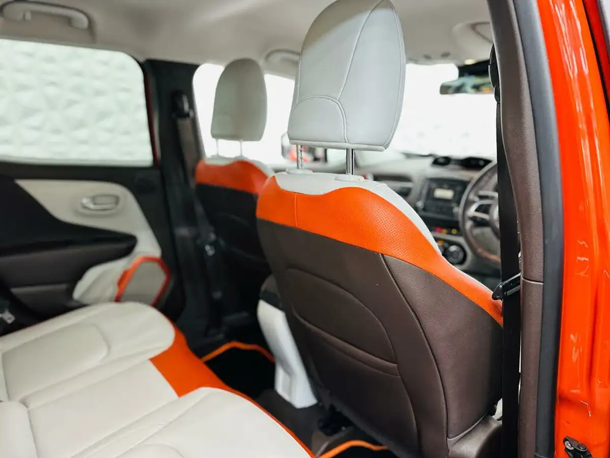 2016-jeep-renegade-16-multijet-ii-limited-ss-big-17