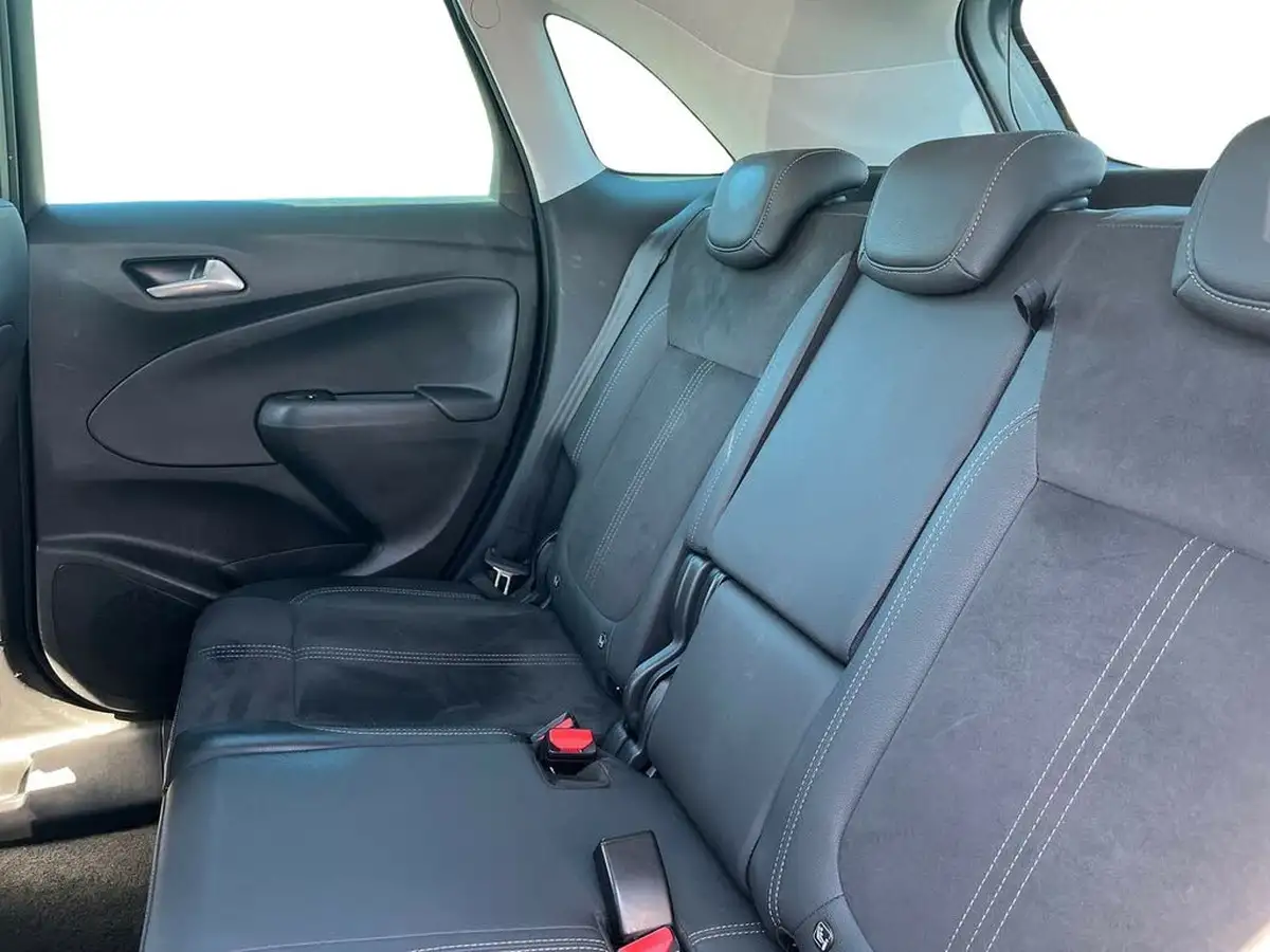 2022-vauxhall-crossland-12-ultimate-130ps-big-10