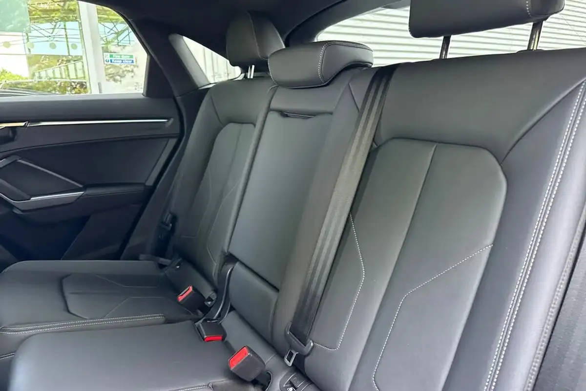 2024-audi-q3-15-35-tfsi-s-line-sportback-tronic-big-18