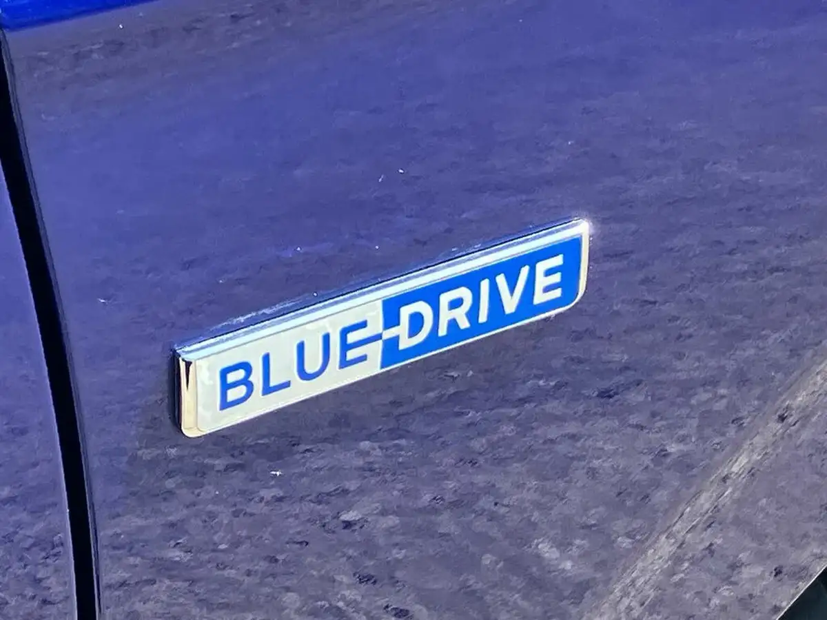 2018-hyundai-ioniq-e-premium-electric-big-33