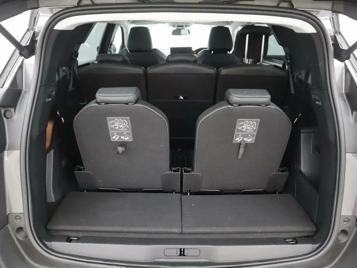 2021-peugeot-5008-suv-15-bluehdi-allure-big-6