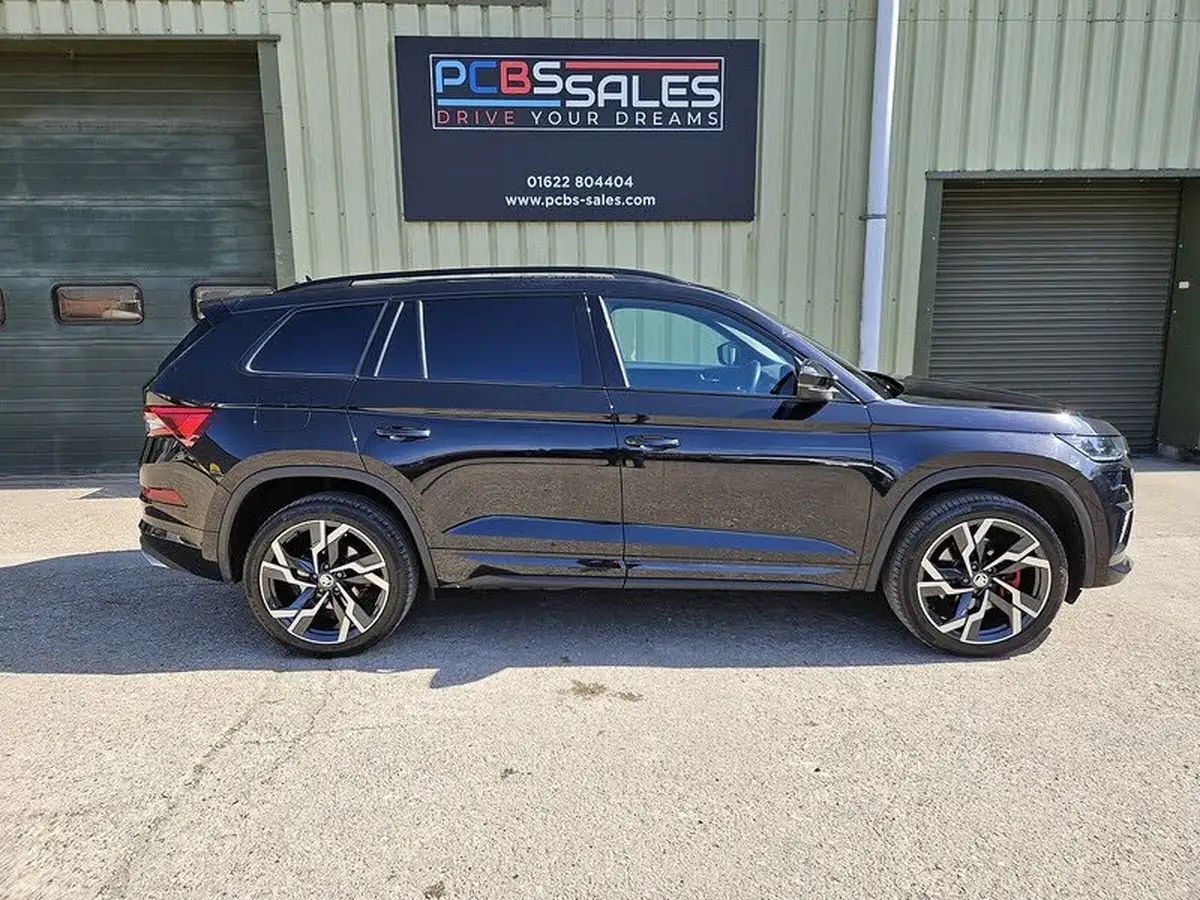 2024-skoda-kodiaq-20-tsi-vrs-245ps-big-2