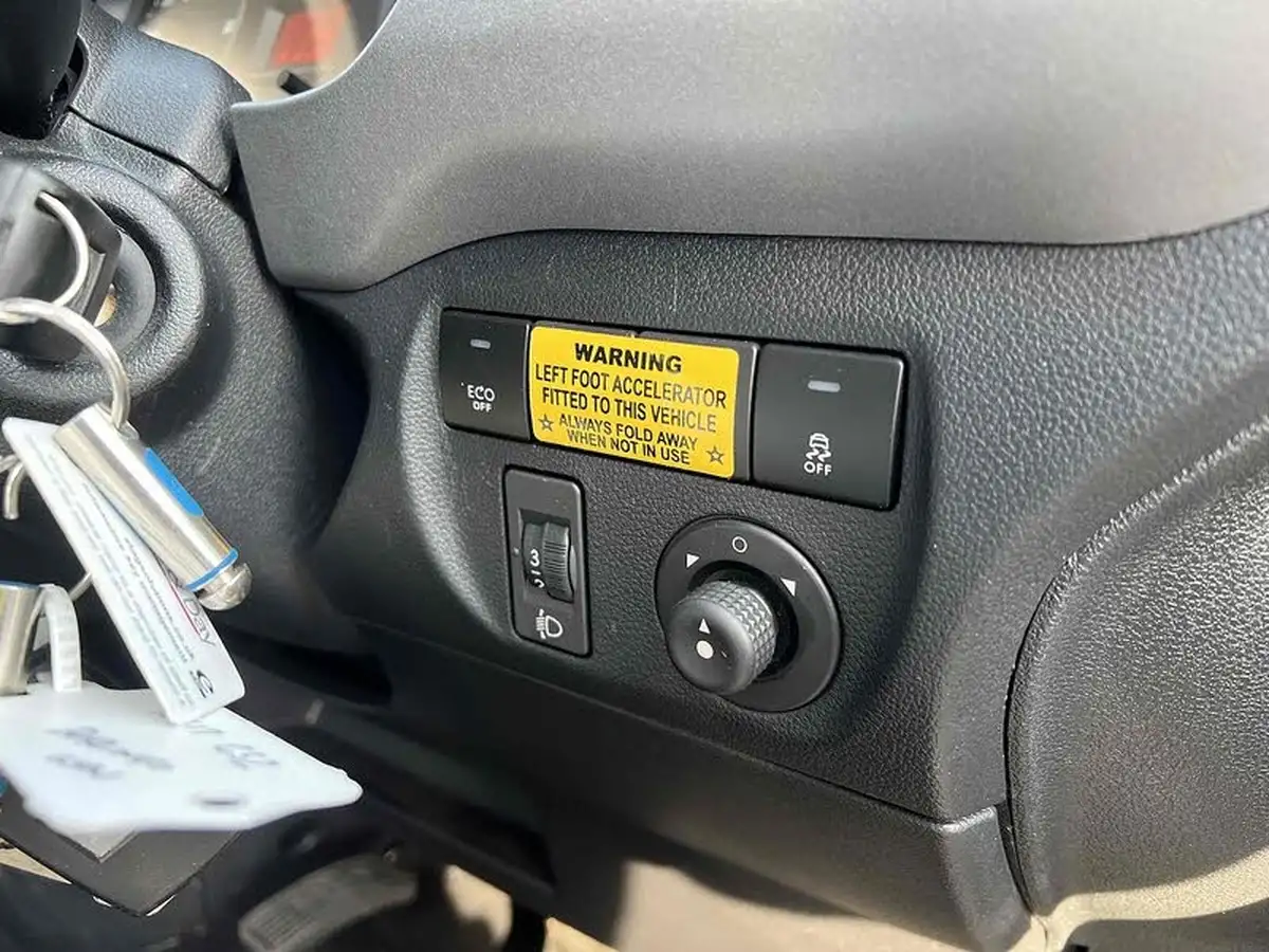 2017-citroen-berlingo-16bluehdi-multispace-feel-102ps-ss-etg6-big-24