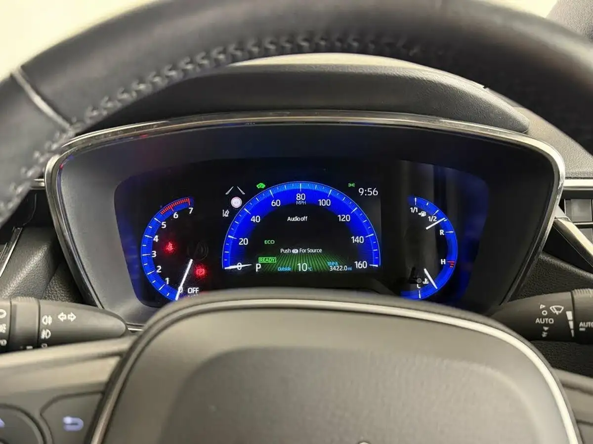 2022-suzuki-swace-18-sz-t-big-19