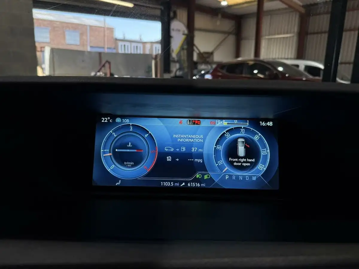 2015-citroen-grand-c4-picasso-16bluehdi-vtr-120ps-eat6-big-34