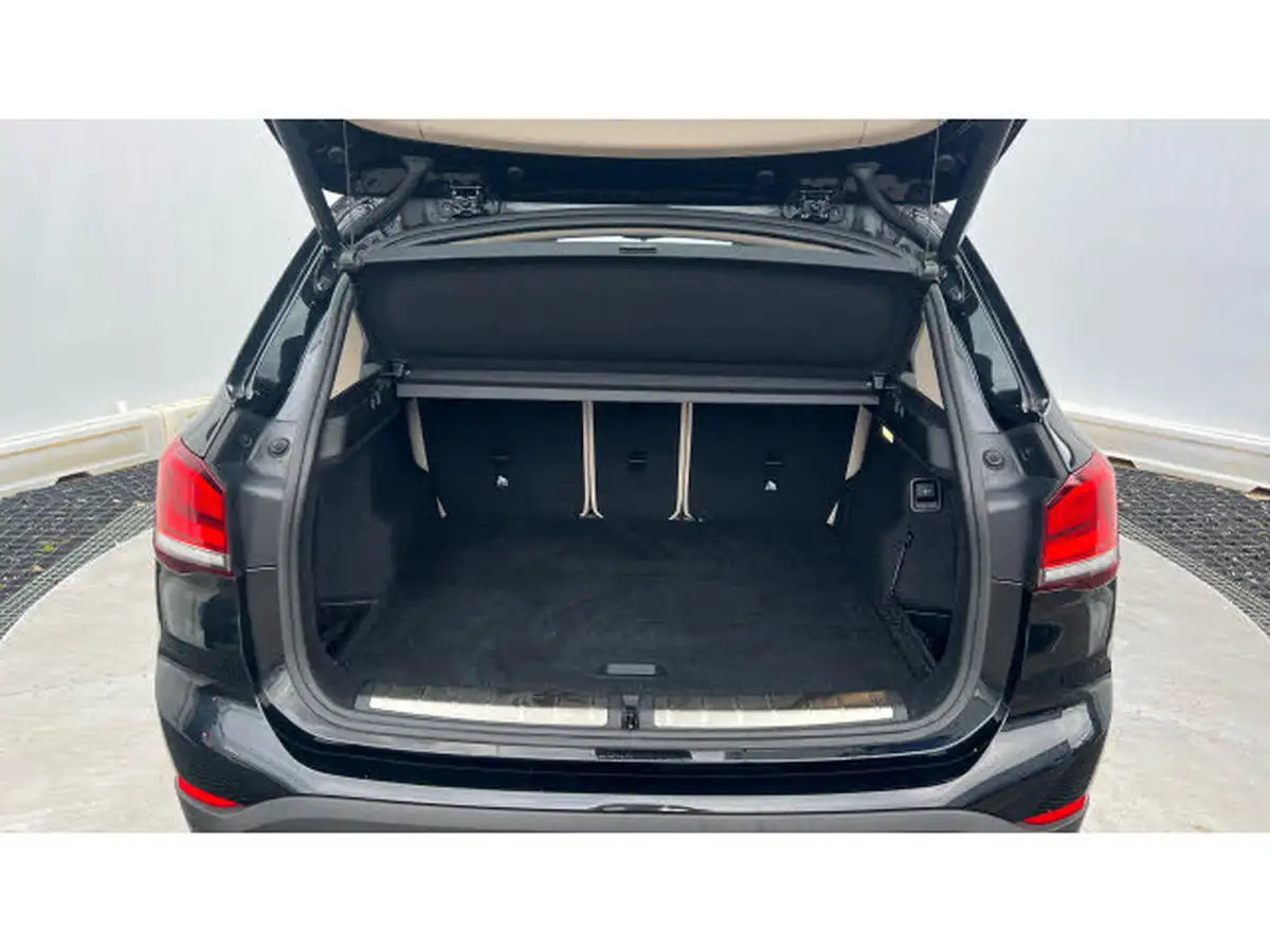 2021-bmw-x1-15-sdrive18i-xline-big-3