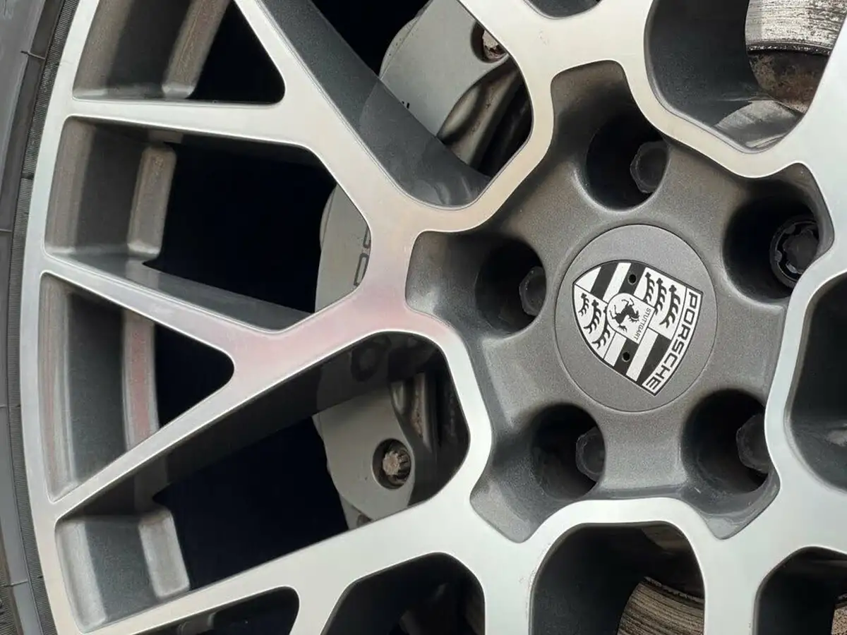 2019-porsche-macan-30-v6-s-big-5