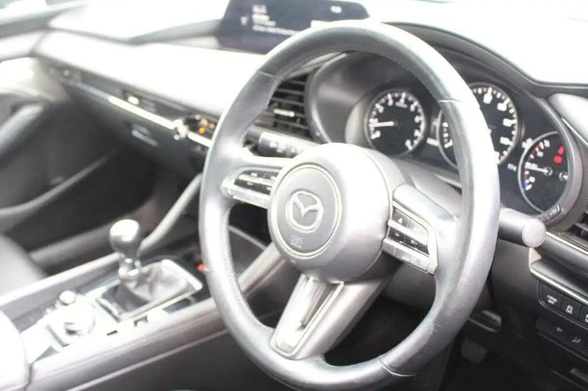 2020-mazda-mazda3-20-gt-sport-180ps-saloon-4d-big-30