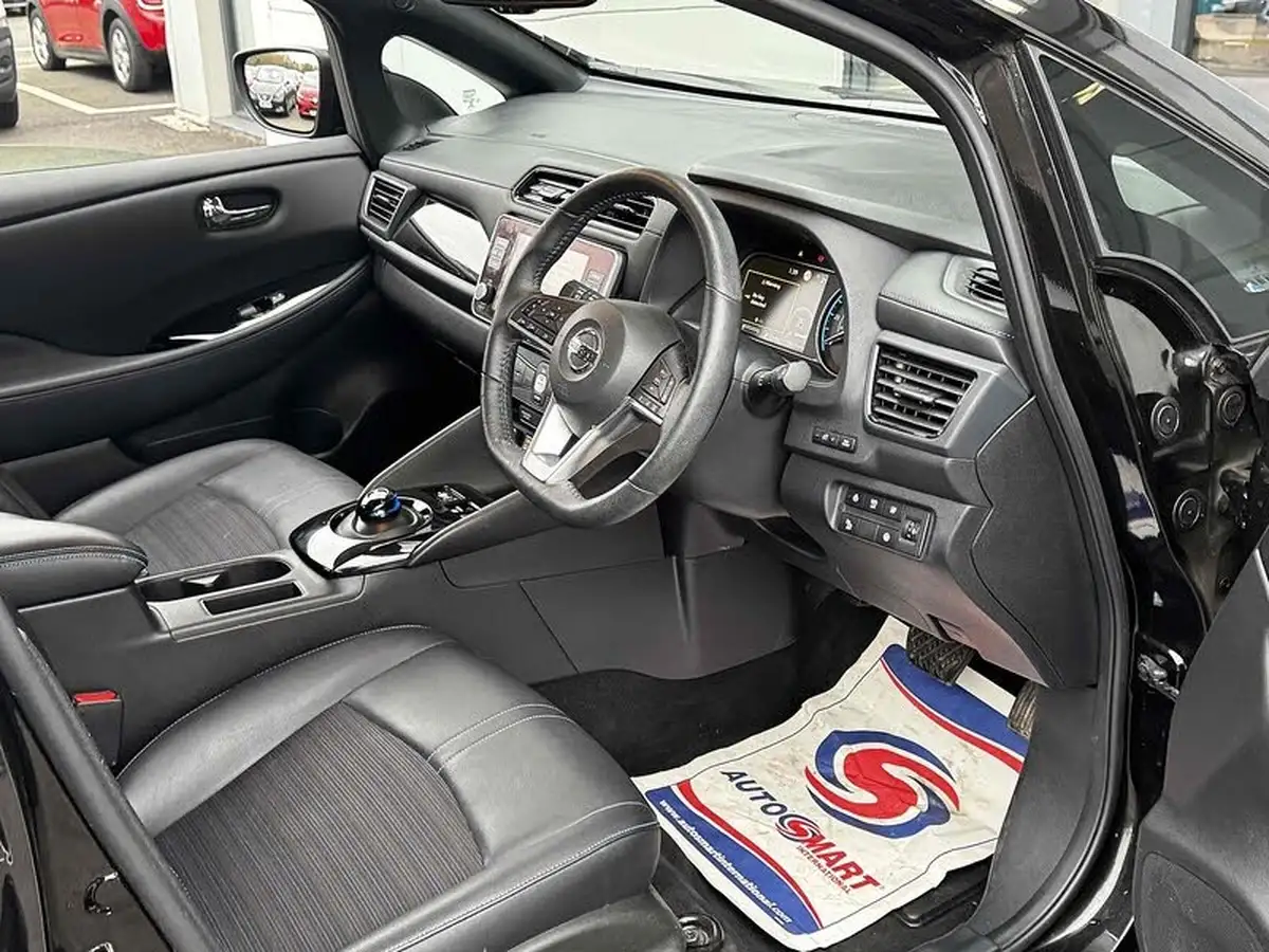 2021-nissan-leaf-e-e-n-connecta-big-30